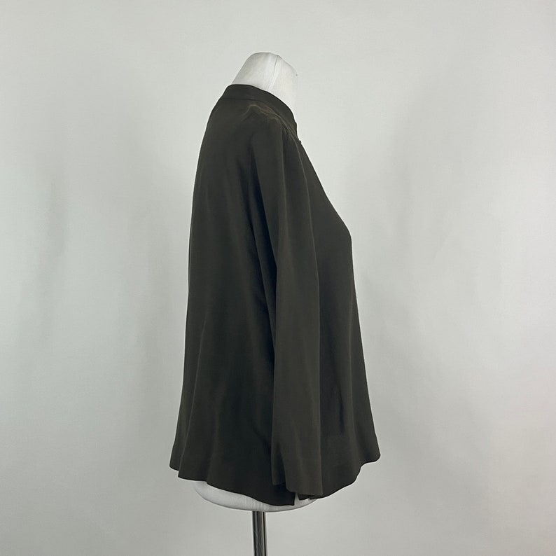 Veste vert olive petit col Nehru col montant Eileen Fisher Y2K gris manches 3/4 minimaliste image 4