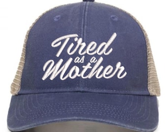 "Bestickte ""Müde Wie's Eine Mutter"" Damen Zipfelmütze und Pferdeschwanzmütze."