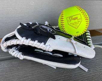 レーザー刻印入りパーソナライズソフトボール：ローリングス公式ボール