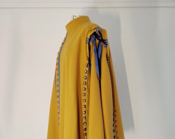 Musketeer yellow Cloak, Tabard or cape made of wool with blue trims and detachable sleeves for historical reenactment, 17th century costume