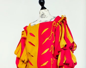 Landsknecht doublet with herringbone cuts, lansquenet wams in red and yellow with wide flap for recreation, LARP and renaissance fairs