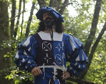 Landsknecht wams. Lansquenet doublet for historical reenactment and LARP. Handmade slashed woollen and linen doublet.