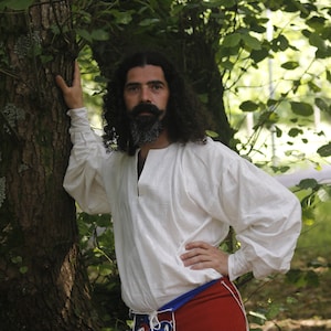 Landsknecht shirt for historical reenactment, medieval and renaissance simple linen shirt for LARP, shirt with wide sleeves and key collar