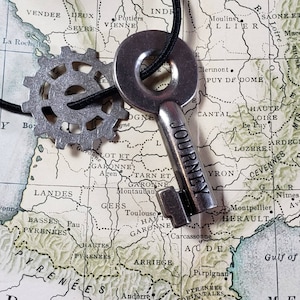 Silver Key Charm: Vintage Style Travelers Notebook Charm