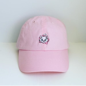 Marie Aristocats Disney Baseball Hut bestickt - benutzerdefinierte Monogrammierung und 13 Farben verfügbar!