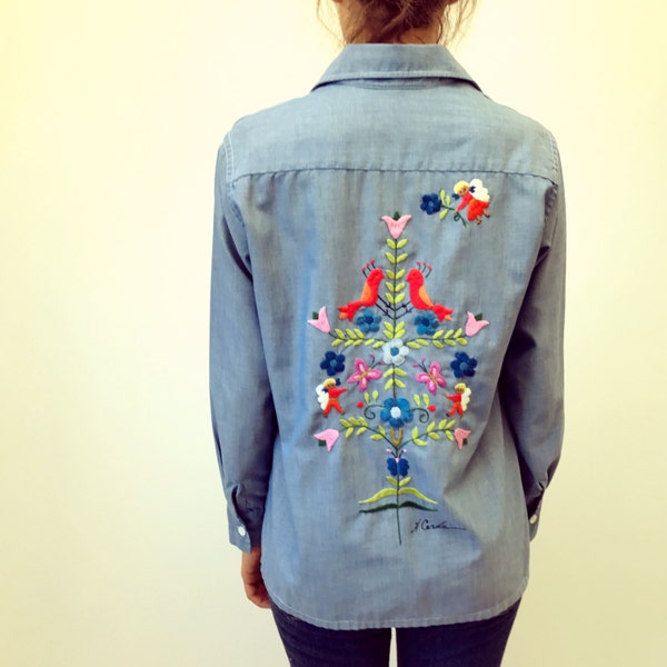 Birdie Blouse // vintage 70s blue cotton blend floral hippy hippie dress boho shirt top embroidered country Mexican folk bird angel // O/S
