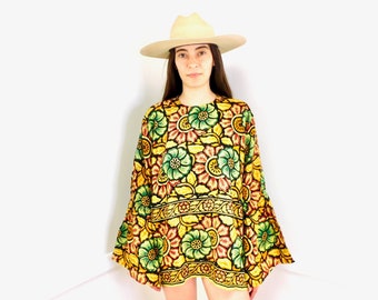 Indian Hand Blocked Tunic // vintage 70s mini dress blouse boho hippie hippy 1970s cotton India green sun // O/S