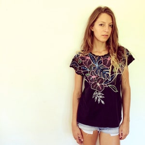 Petal Blouse // vintage 70s cotton dress top shirt ethnic boho hippie floral Indian black embroidered rainbow gypsy bohemian // S/M