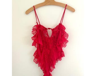 Body intimo vintage anni '80 con volant in pizzo rosso, taglia M.