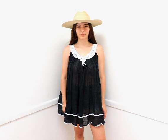 Noir Gauze Tunic // vintage 70s 1970s boho cotton
