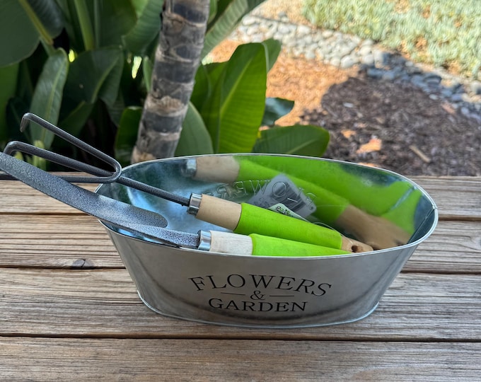 Garden pot  fork cultivator and trowel Garden Tools