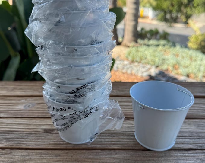 Set of 12 pots for plants white