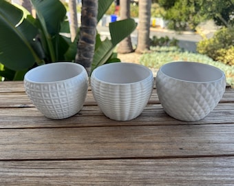 Set of 3 white ceramic pots for plants 4 x 4