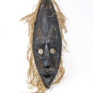 Frafra / Fare-Fare Hand-Carved Wooden Mask from Ghana, Africa. Vintage African Folk Art. Traditional Tribal Sculpture. Bohemian Home Decor.