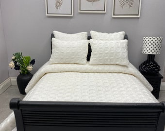 Miniature doll house 12th scale white cotton waffle bed linen for  double  bed