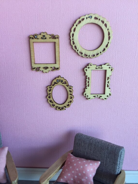 Miniature 1:12 Scale Set of 4 Different Picture Frame Dolls House NEW E4R5