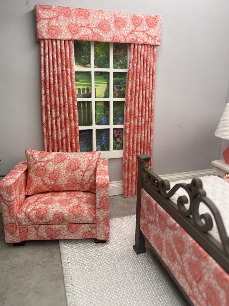 Handmade Miniature 112 Scale Dolls House 7 Piece White Bedding Set