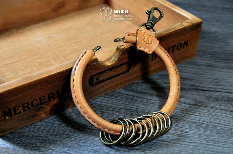 Big circle leather key ring holder Etsy