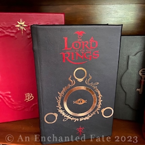NEW The Lord of the Rings-Leatherbound Book-with illustrations and Maps and sprayed edges-LOTR image 2