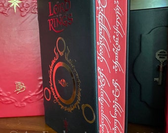 NEW! The Lord of the Rings-Leatherbound Book-with illustrations and Maps and sprayed edges-LOTR