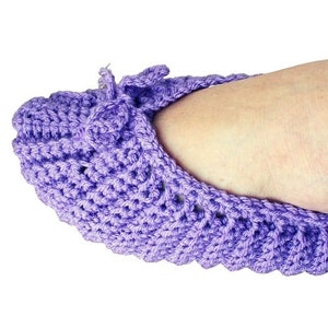 Comfy Crochet Slippers DIY for Chilly Nights at Home image 2