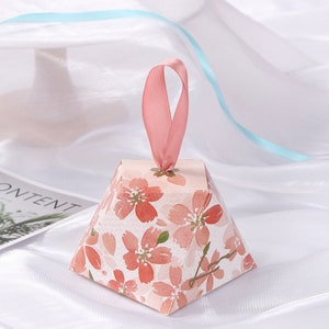 50 pcs Rose Sakura Boîtes De Fleurs De Noce Mariée Douche Baby Shower Boîtes De Bonbons Style Japonais Fleurs De Cerisier Boîte De Faveur DIY