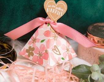 50pcs Cherry Blossom Sakura Boxes Wedding Party Bride Shower Baby Shower Candy Boxes  Japanese style Pyramid Favor box