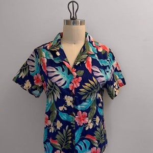 Vintage 80s Shannon Marie Hawaiian Tropical Tiki Aloha Blue Short Sleeve 100% Cotton Button Down Shirt Womens Size Large