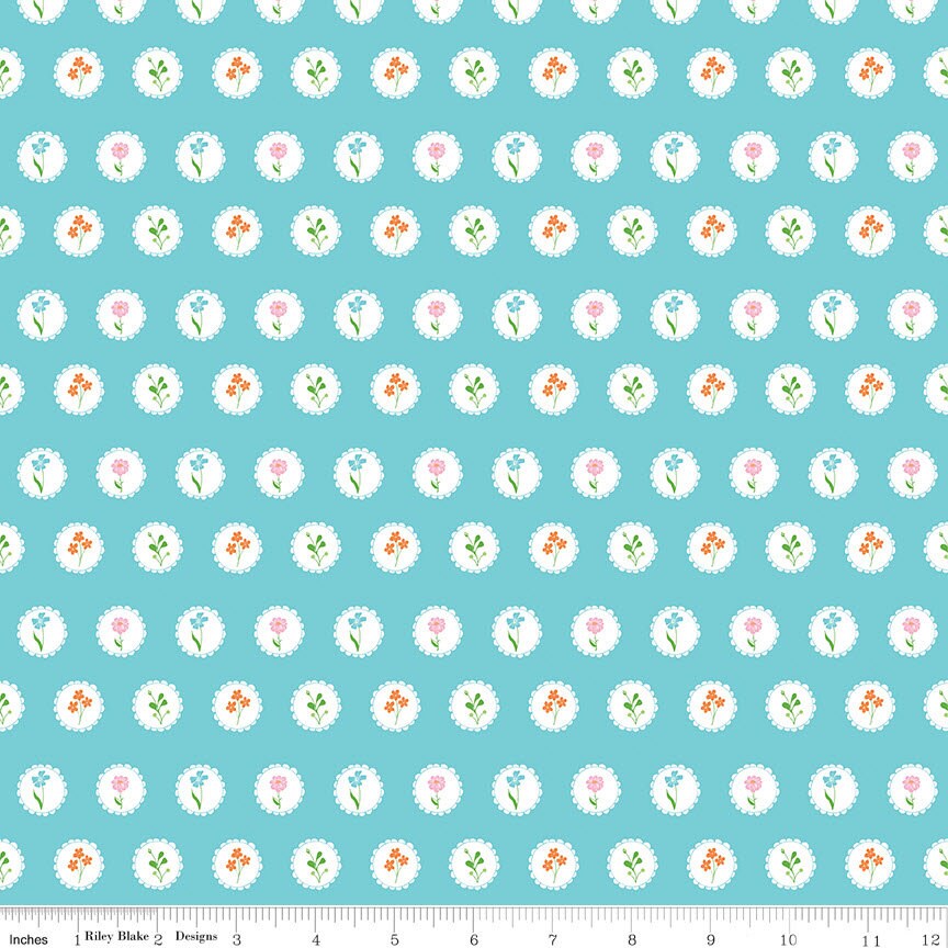 PLAY OUTSIDE Flower Circles in Blue - Orange Floral Cotton Quilt  