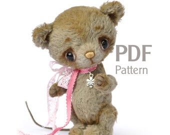 PDF pattern artist teddy mouse Pia 4.8", ePattern, Instant Download, sewing pattern, mouse pattern, artist mouse pattern