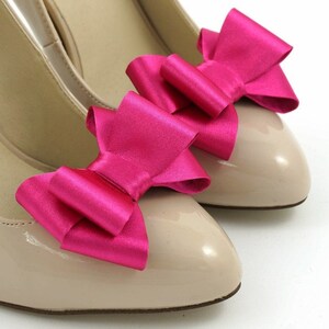 Pinces à chaussures faites main par Coquet Grands nœuds pour chaussures 3D fuchsia, fuchsia clair, nœuds pour chaussures roses, soldes de la fête du Travail, idées cadeau Pâques image 2
