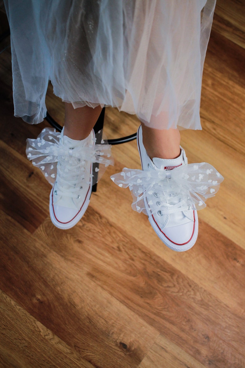 Heart Tulle Bow Shoe Clips for Bride, White Bridal Shoe Clips with Tulle, Bow Shoe Clips for Bridal Sneakers Accesory, Bridal Shoe Clips image 5