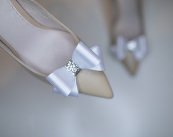 White and Silver Bow Shoe Clips for Bridal Sandals, Silver Wedding Shoe Clips, Glitter Shoe Clips for Women, White Satin Fabric Bridal Shoes