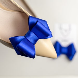 Kobaltblaue Schuhclips, Schleifen für Schuhe, handgemachte Schuhclips von Coquet, Schuhclips für die Hochzeit, etwas Blaues für die Braut