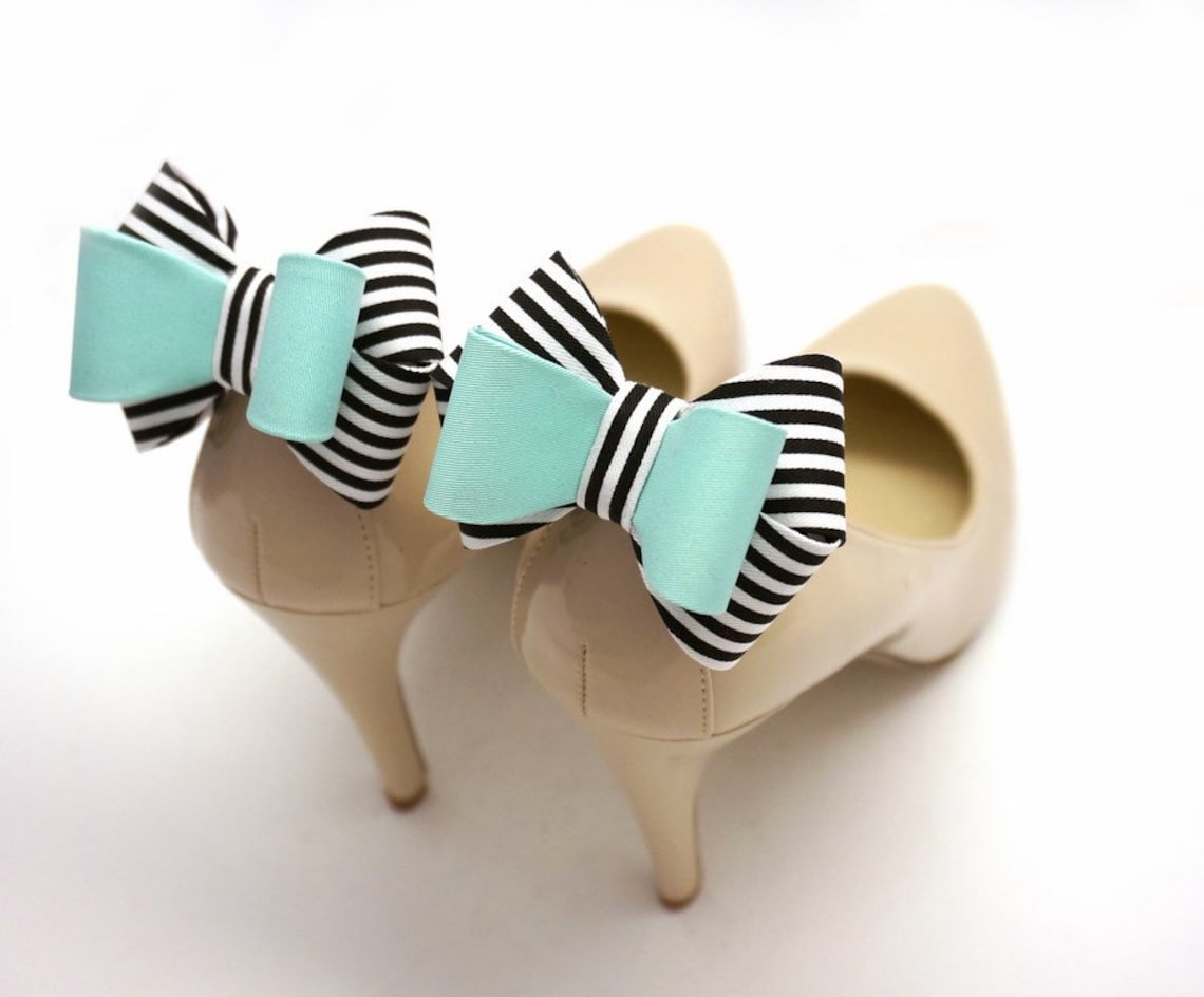 Arcs de chaussures en tissu bleu clair avec des rayures de Etsy France