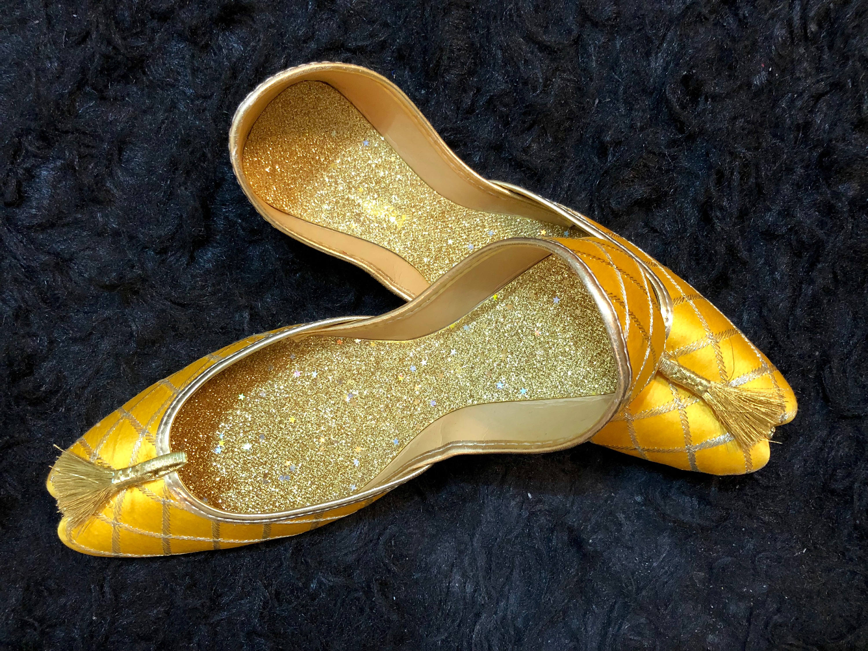 Yellow khussa hotsell