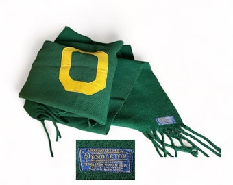 Vintage Pendleton Wool Blanket: University of Oregon Throw with Fringe (53x78)