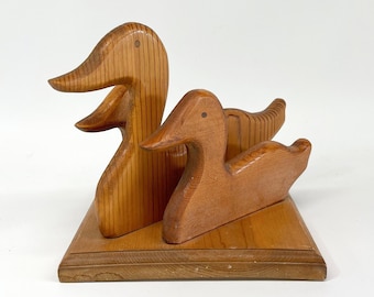 Vintage Wooden Duck Napkin Holder, Cabin and Lodge Kitchen Decor, Carved Wood Dining Accessory, Double Sided Napkin Holder