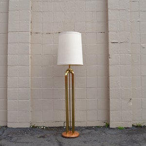 Vintage Mid Century Floor Lamp, Brass and Wood Lamp, 1970s Brass Floor Lamp, Retro Modern Lamp, Brass and Oak Lamp, Vintage Lamp Shade