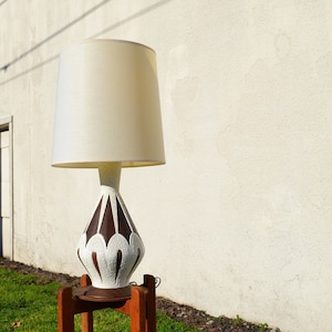 Vintage Mid Century Lamp, Vintage Ceramic and Laminate Lamp