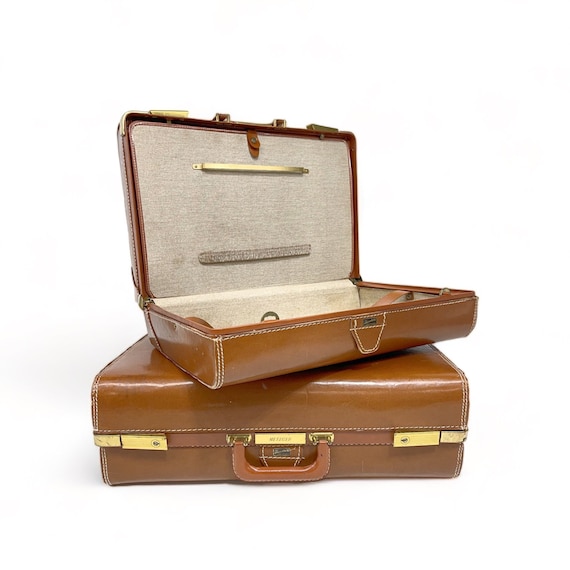 Vintage Mid Century Luggage Set, Modern Travelair… - image 1
