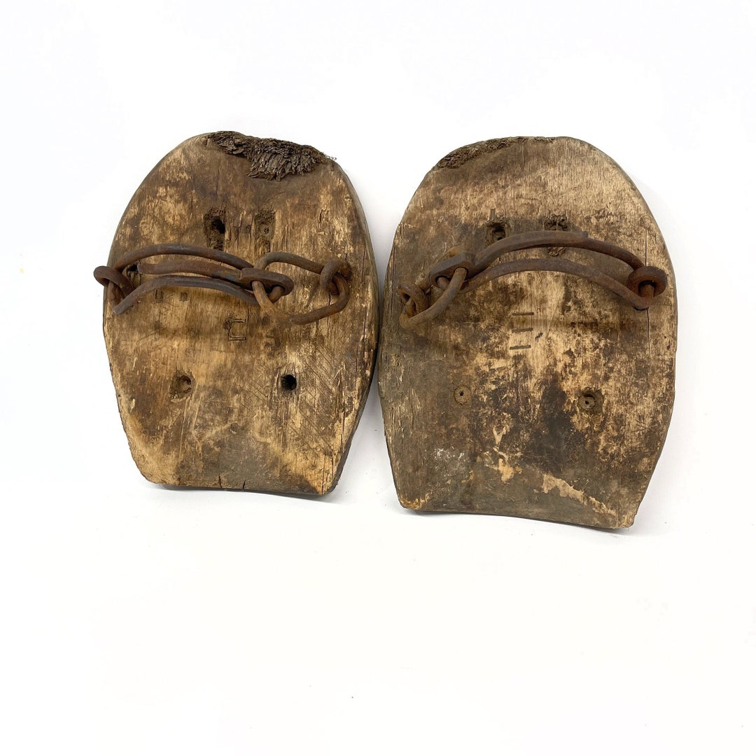 Vintage Wood Horse Shoe Bogs Pair, Antique Wooden Horse Bogs, Primitive