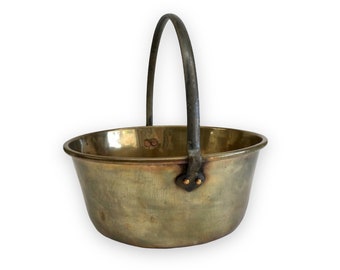 Vintage Solid Brass Bucket, Brass Cauldron, Brass Pot with Handle, Modern Farmhouse Decor, Brass Kitchen Decor, Vintage Storage