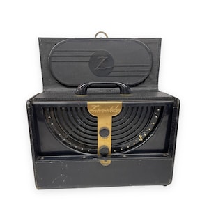Vintage Zenith Long Distance Radio, Art Deco Radio, Radio Tubes, Zenith Universal Radio, Project Radio, Portable Radio with Carrying Case