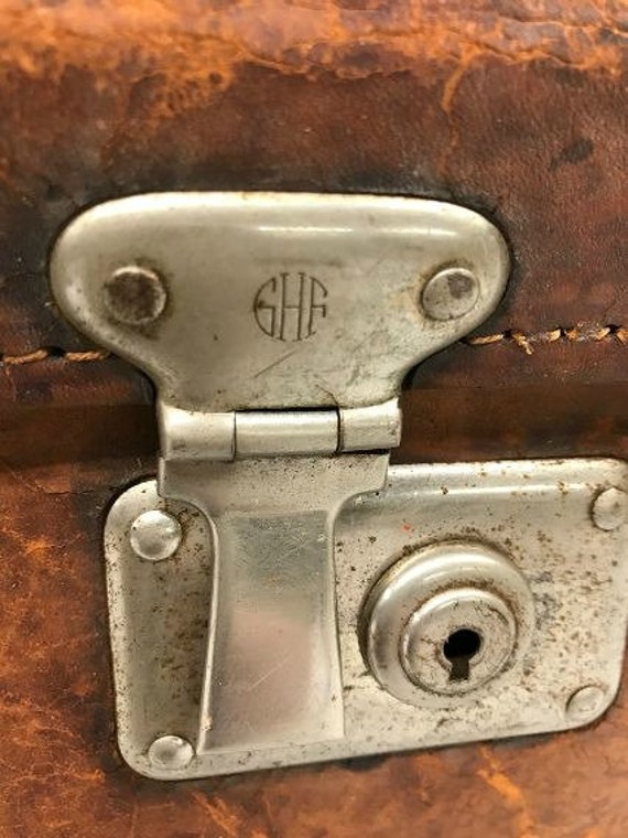 Vintage Suitcase with Travel Stickers, Vintage Lu… - image 6