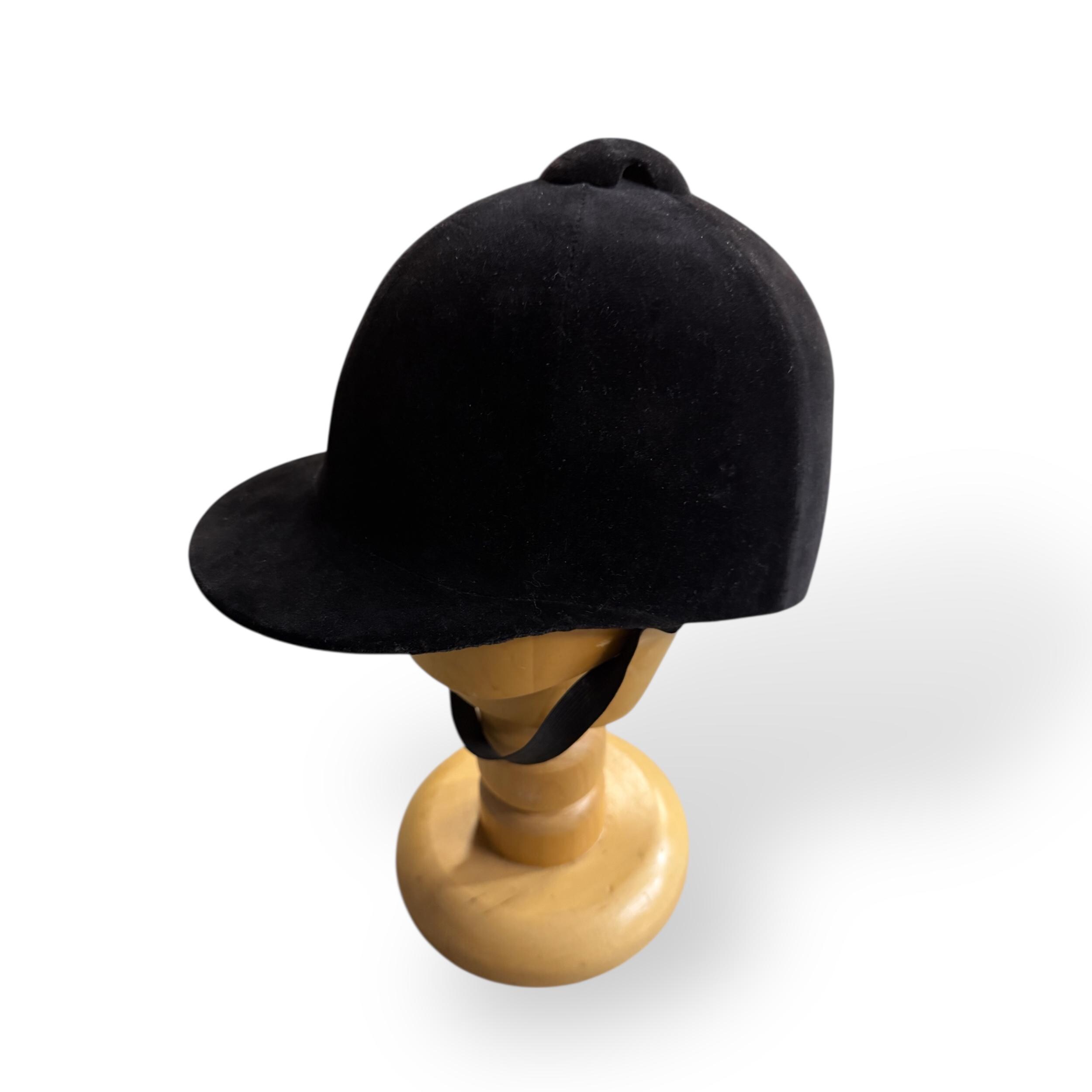 Vintage Black Velvet Hunt Cap by Bailey - Equestrian Riding  display picture 1