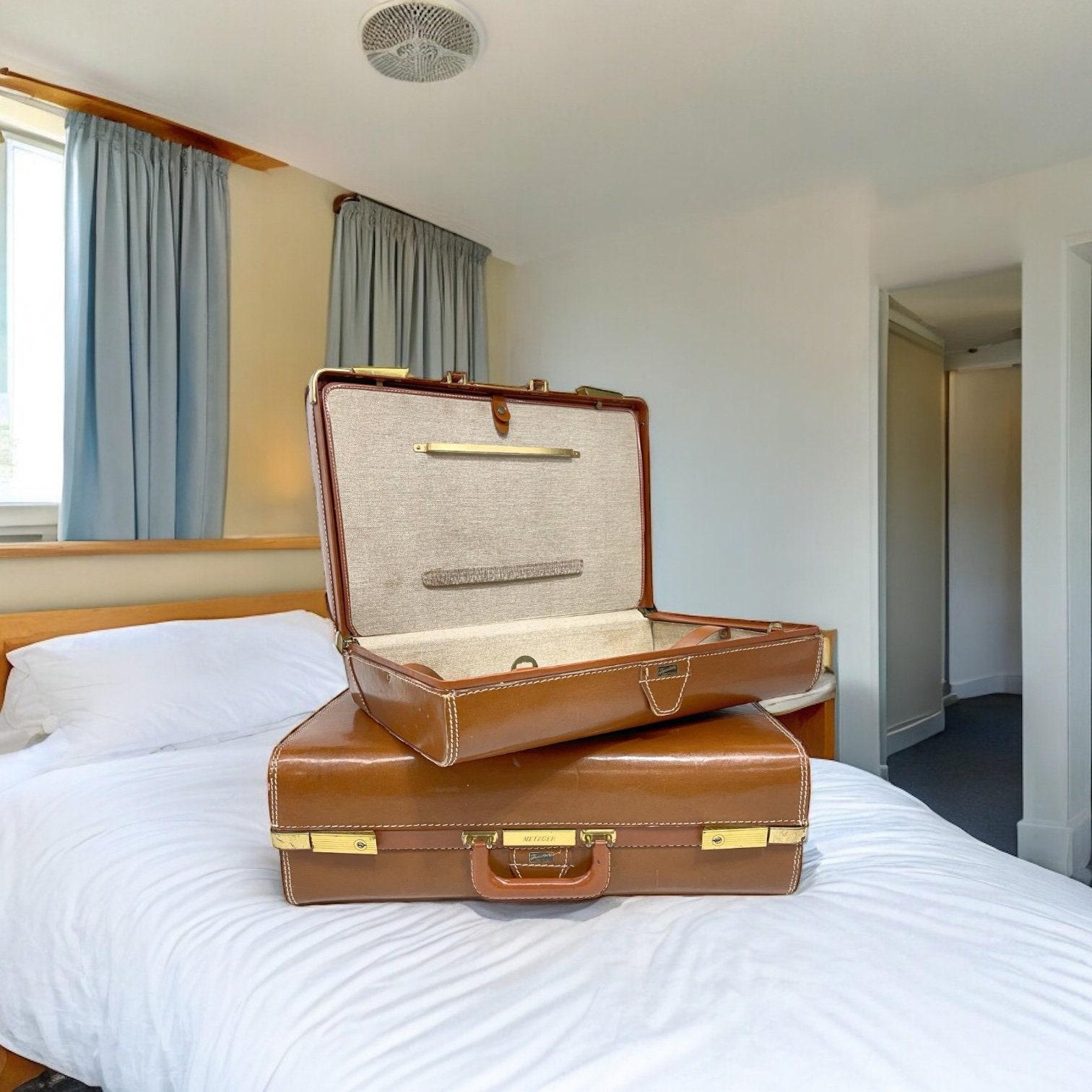 Vintage Mid Century Luggage Set, Modern Travelaire Suitcase and