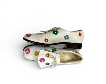 Vintage Dexter Ladies Golf Shoes - Colorful Clover Pattern, Retro Sportswear Display Decor