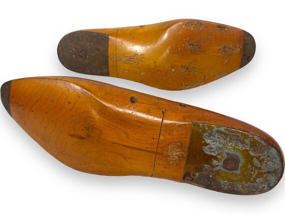 Vintage Wooden Shoe Form Pair, Shoe Tree, Wood Sh… - image 10