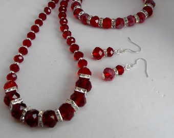 Conjunto de collar y pulsera a juego de cristal facetado rojo oscuro y pendientes de plata 925 de regalo.